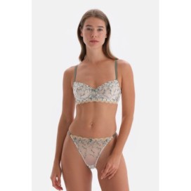 Soutien-Gorge a Armatures Non Rembourre Avec Broderie
