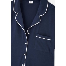 Nuit De Nuit En Tricot Boutonne Sur Le Devant Avec Tuyau