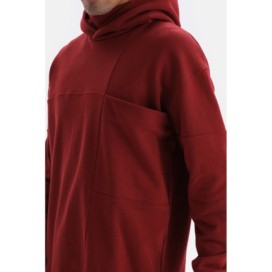 Sweat-Shirt a Capuche Avec Detail