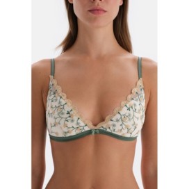 Bracelet Rembourre Detaille Avec Broderie