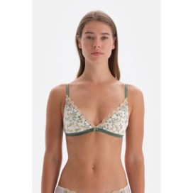 Bracelet Rembourre Detaille Avec Broderie