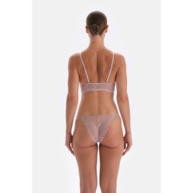 Brassiere a Armatures Avec Details En Dentelle Et