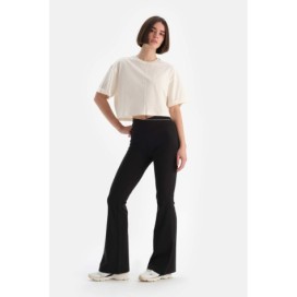 T-Shirt Detaille Carre