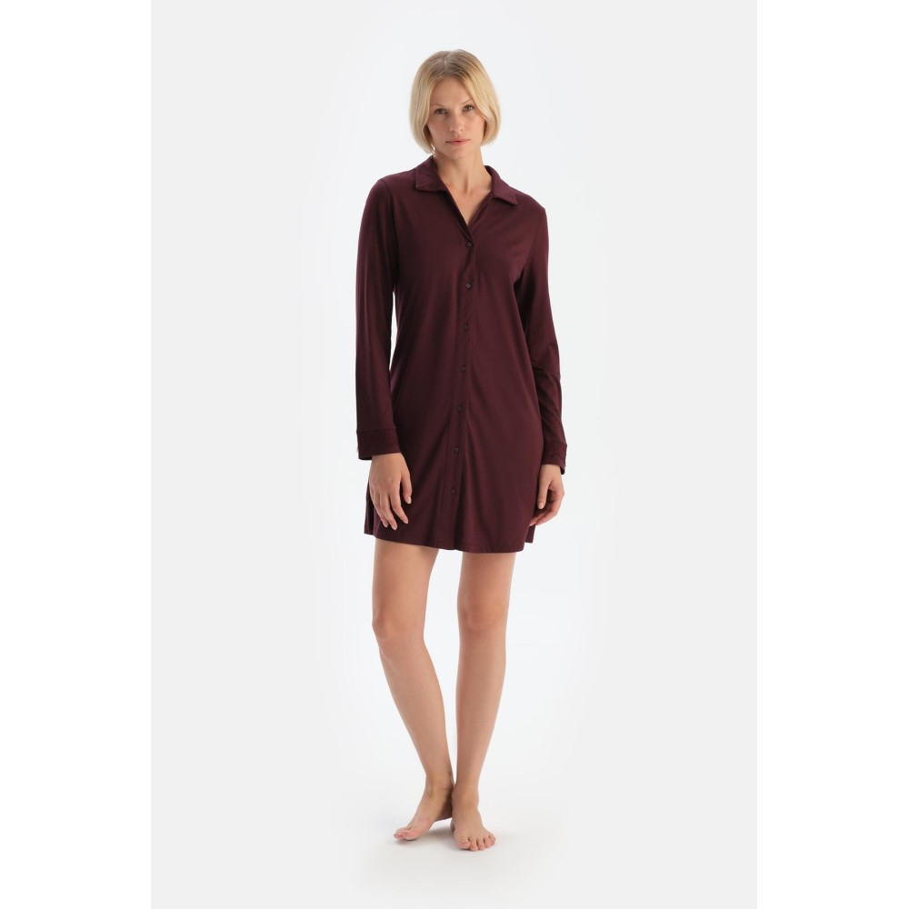 Garette De Nuit a Col Chemise Detaille En