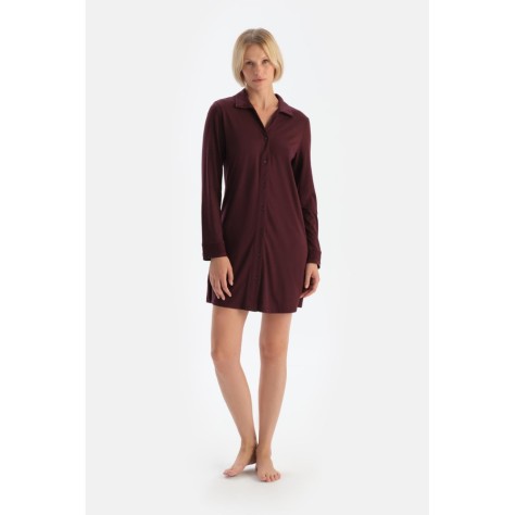 Garette De Nuit a Col Chemise Detaille En