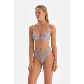 Soutien-Gorge a Armatures Non Rembourre Detaille En Dentelle Et