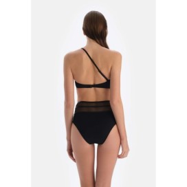 Haut De Bikini a Une