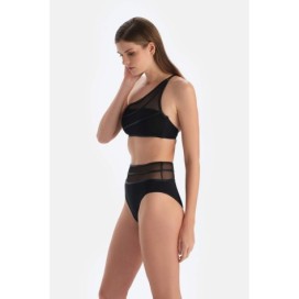 Haut De Bikini a Une