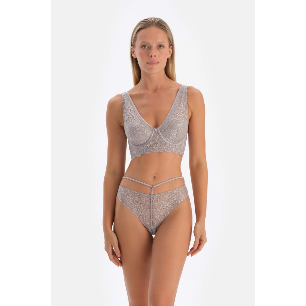 Culotte Bresilienne Detaillee En