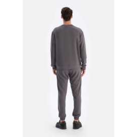 Sweat-Shirt a Manches Longues Et Col