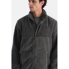 Sweat-Sh_rt En Pola_re Deta_lle En Velours Z_ppe Sur Le