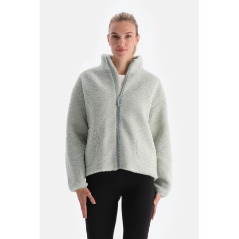 Manteau Pola_re Avec Z_ppee Sur Le