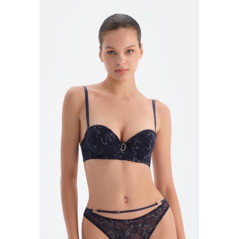 Soutien-Gorge En Dentelle Entierement Rembourre Avec