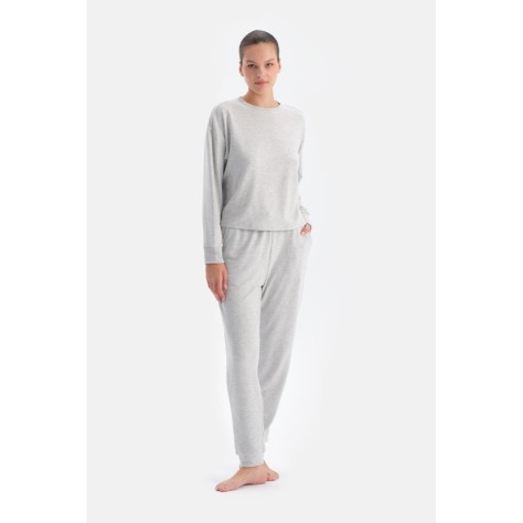 Ensemble Pyjama a Col Rond, Manches Longues Et Pantalon De
