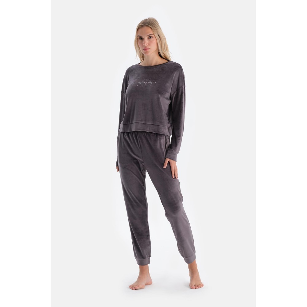 Pyjama En Velours a Manches Longues Deta_lle