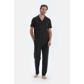 Ensemble De Pyjama Chemise Et Pantalon À Manches Courtes Imprimé Linéaire Homme Noir