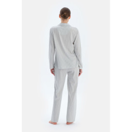 Ensemble Pyjama Chemise Et Pantalon Basiques À Rayures Femme Sauge