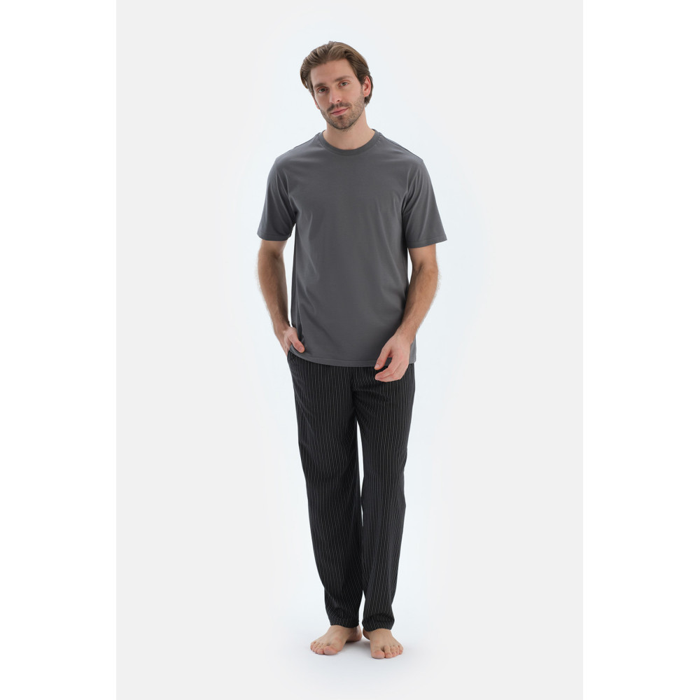 Pantalon En Modal Peigné À Rayures Homme Noir
