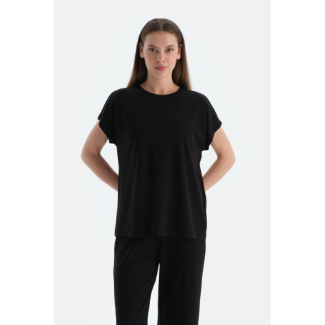 T-Shirt À Manches Courtes Et Col Rond Femme Noir